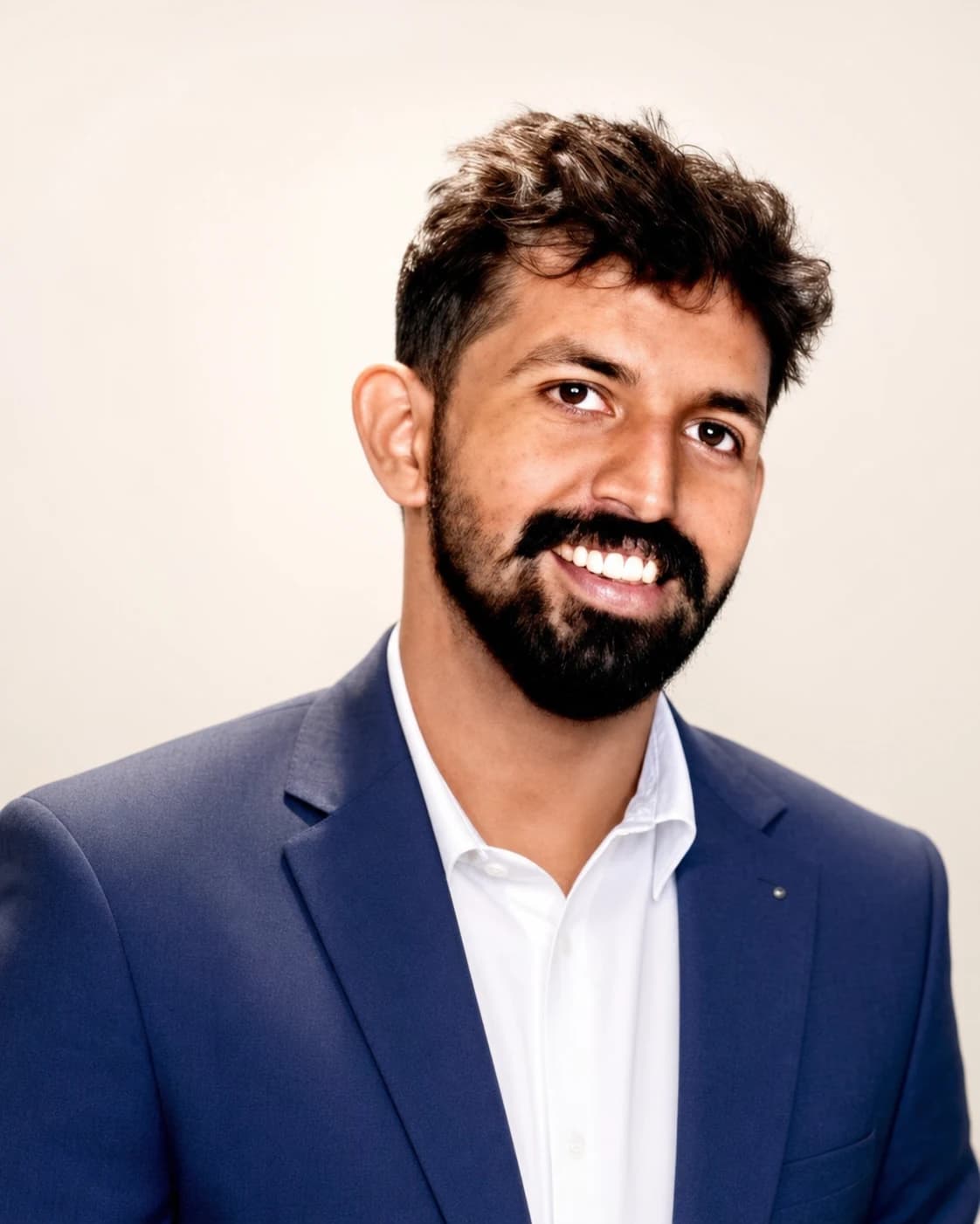 Professional portrait of Edwin Swanith, Co-founder at Aira